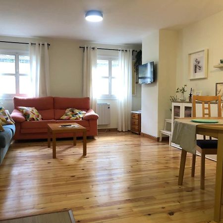 Apartamento Pinsapo Canfranc-Estacion ภายนอก รูปภาพ