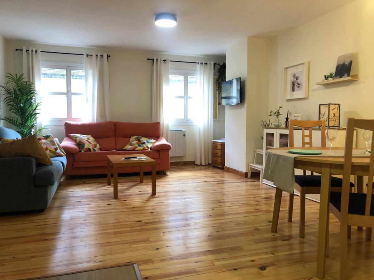 Apartamento Pinsapo Canfranc-Estacion ภายนอก รูปภาพ